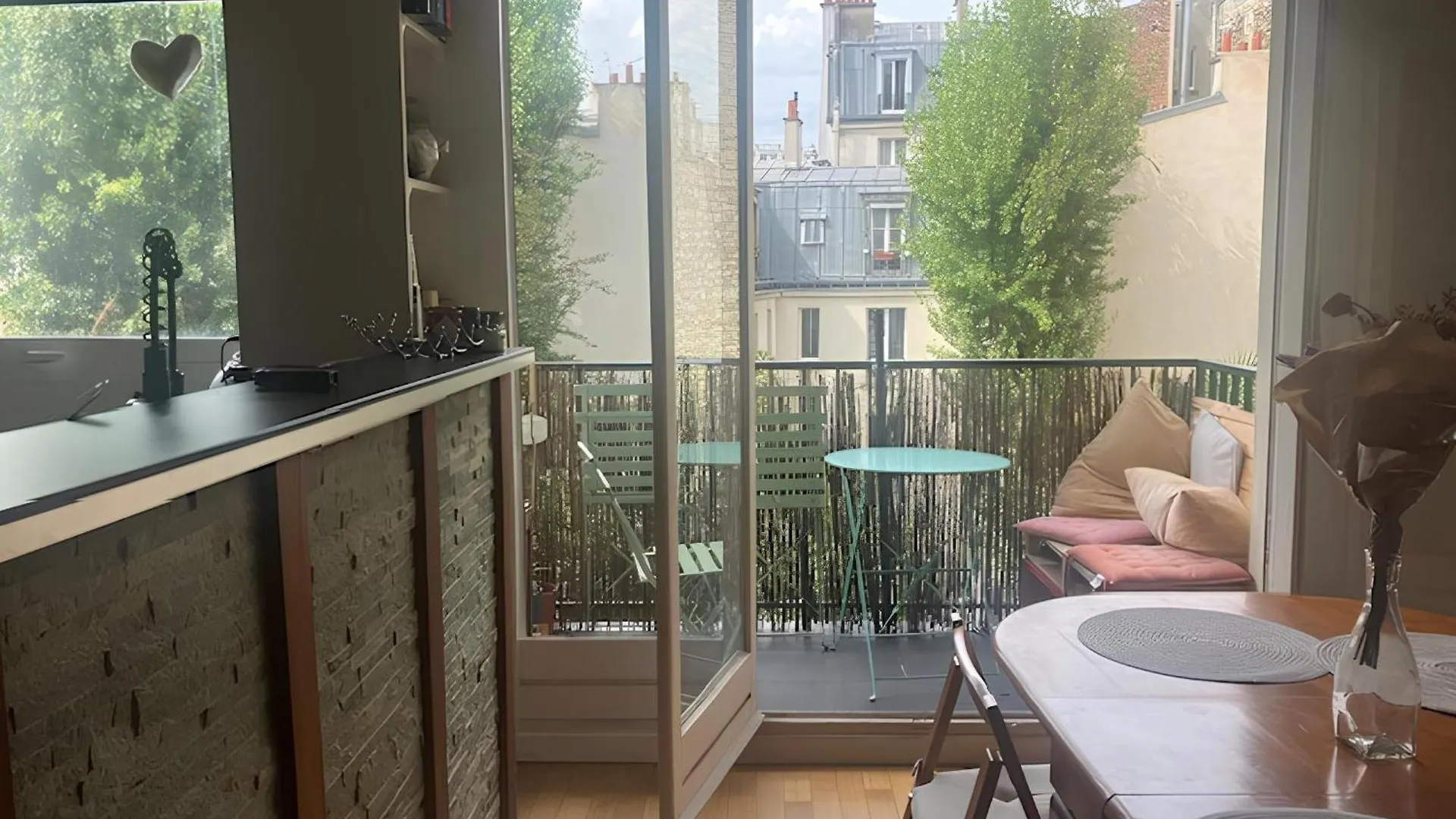 Apartment : 50m² Cozy In Center